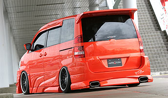 NOAH - AZR60.65�i�O���j -